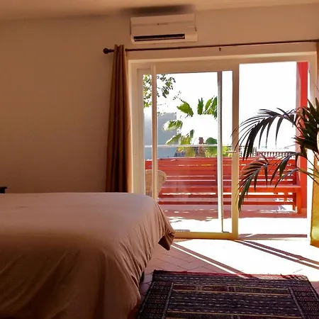 Bed & Breakfast Casa Risa & Mexilhoeira Grande